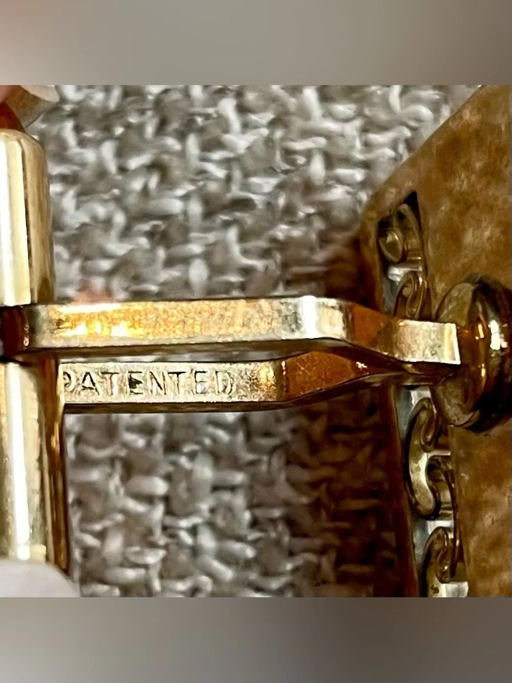 Krementz US Circa 1950’s Gold Tone Filigree Cabochon Toggle Bolt Cuff Links